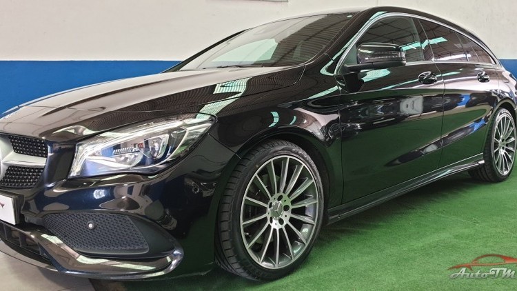 Mercedes-Benz Classe CLA 220 AMG-LINE