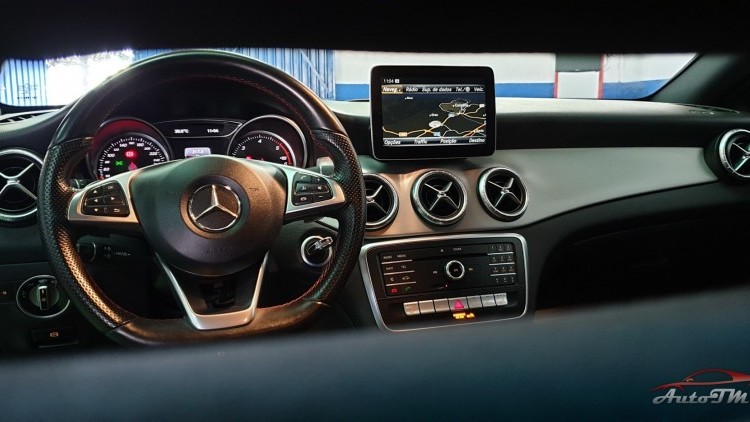 Mercedes-Benz Classe CLA 220 AMG-LINE