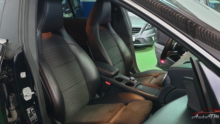 Mercedes-Benz Classe CLA 220 AMG-LINE