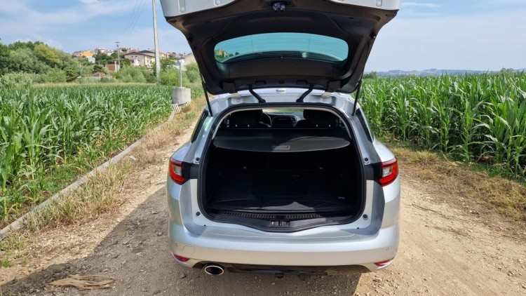 Renault M&eacute;gane Sport Tourer BOSE Edition