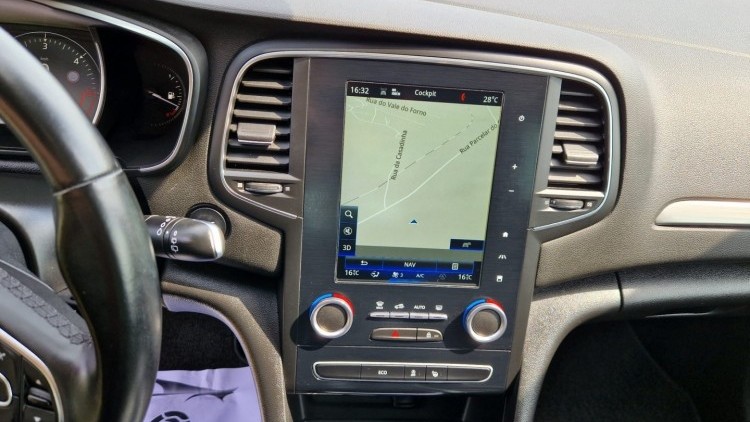 Renault M&eacute;gane Sport Tourer BOSE Edition