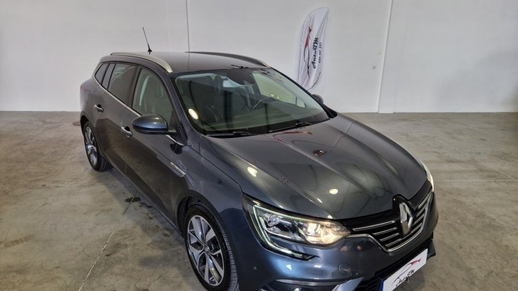 Renault M&eacute;gane Sport Tourer BOSE Edition