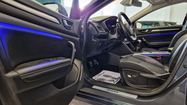 Renault M&eacute;gane Sport Tourer BOSE Edition