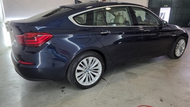 BMW S&eacute;rie 5 - 520 GT Luxury