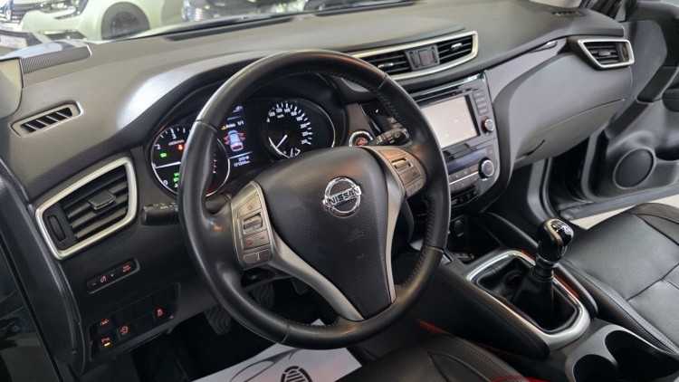 Nissan Qashqai BLACK EDITION Edi&ccedil;&atilde;o limitada