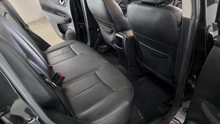Nissan Qashqai BLACK EDITION Edi&ccedil;&atilde;o limitada